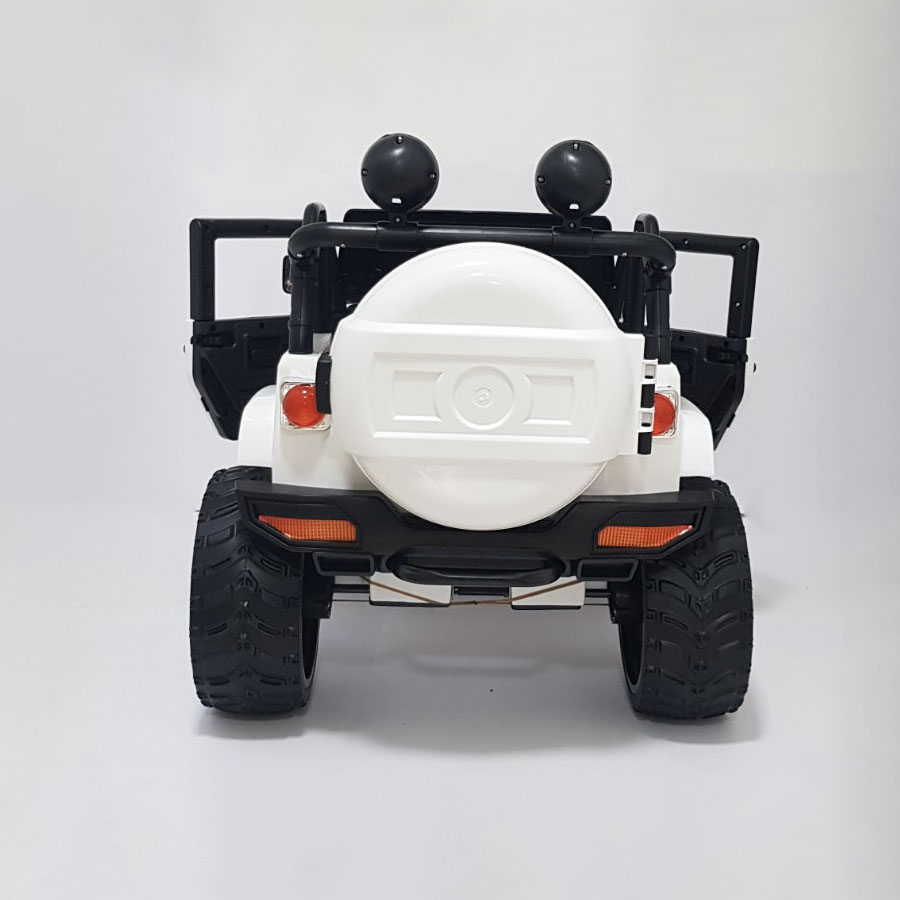 Dečiji automobil na akumulator - Jeep 4x4 - Beli