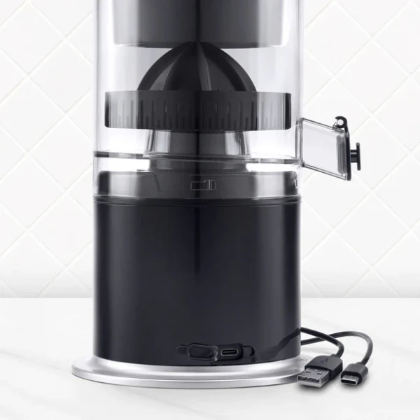 Cediljka za citruse Ufesa Squeeze&Go/punjivi/45W/crna