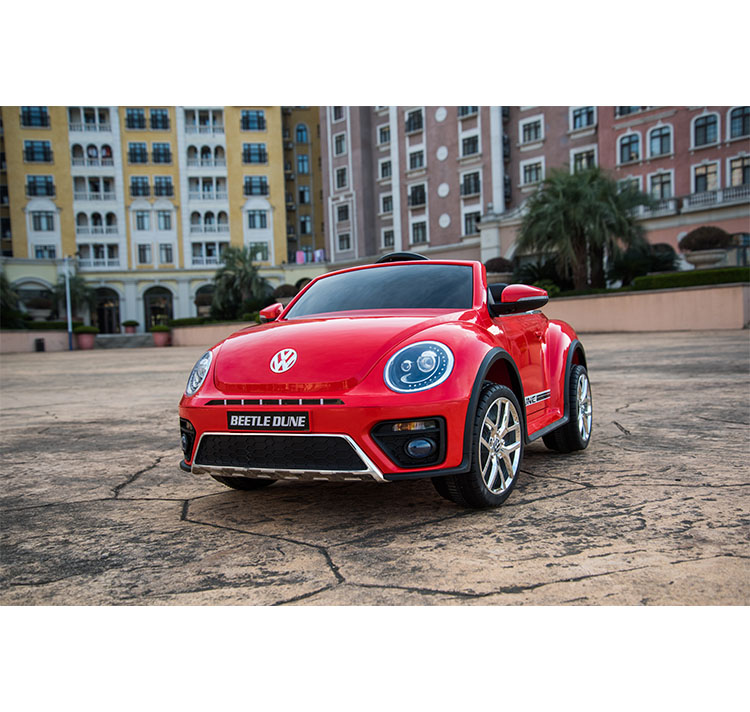 Dečiji automobil na akumulator Volkswagen Buba - crvena