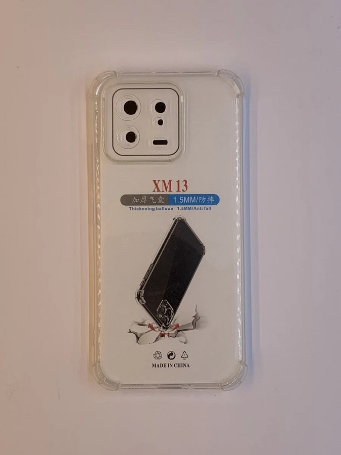 Xiaomi 13 transparent sa ojačanim ivicama